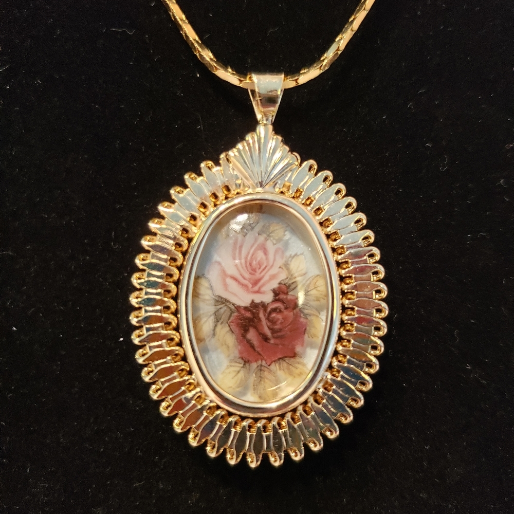 Vintage Hand Painted Flower Necklace